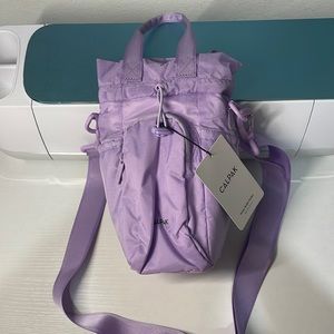 NWT Calpak water bottle bag - lavender